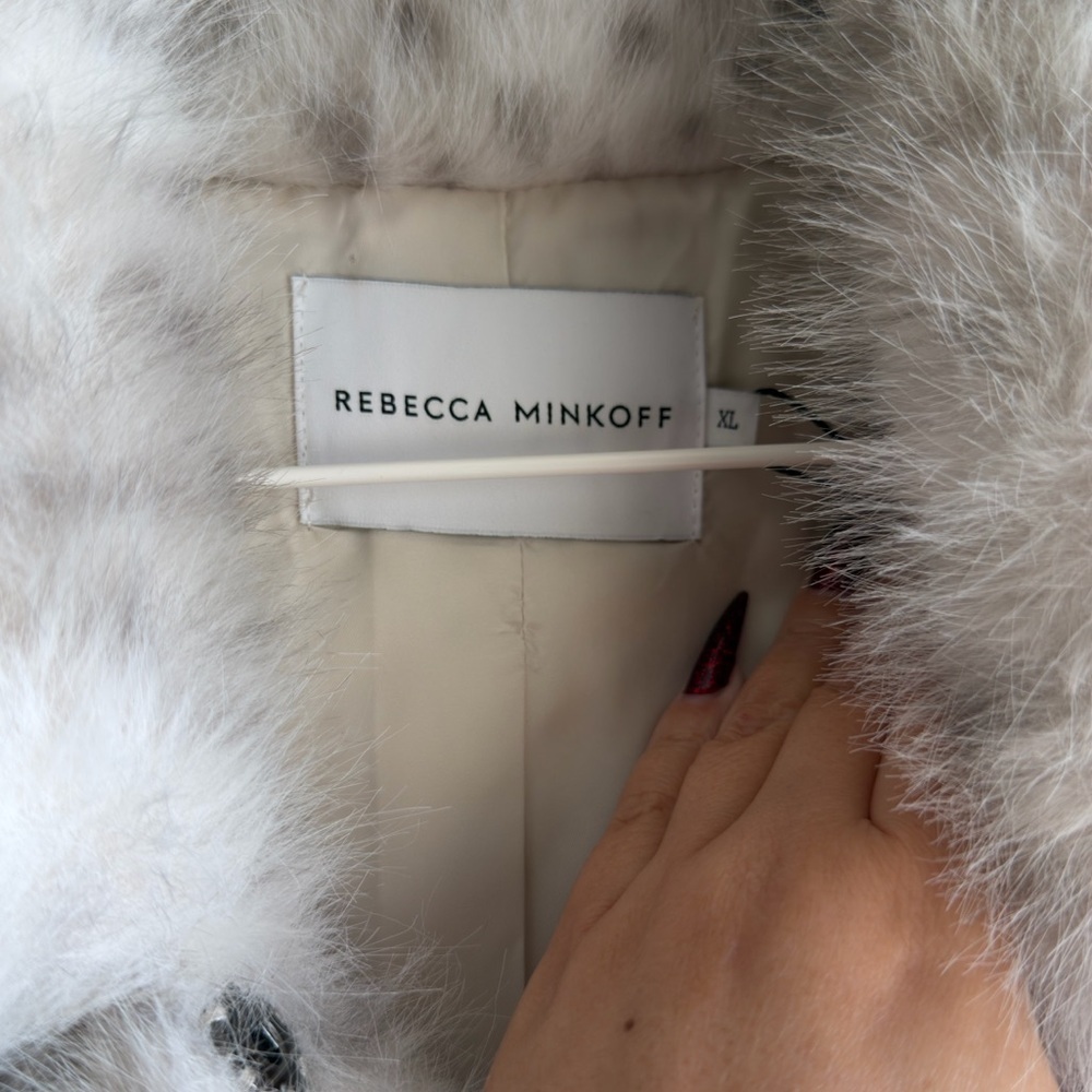 REBECCA MINKOFF Snow Leopard Cropped Shirt Collar Faux Fur Jacket - Picture 8 of 10
